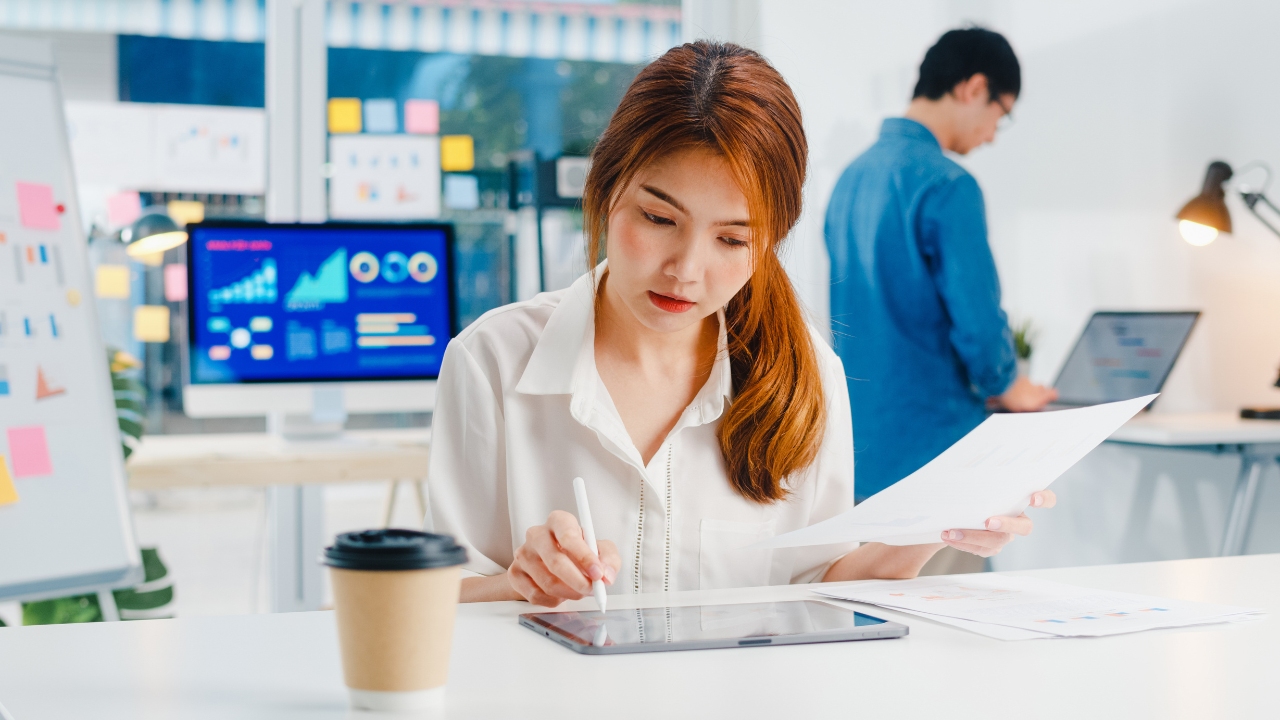 Visualizing work. Young indian woman remote employee working from